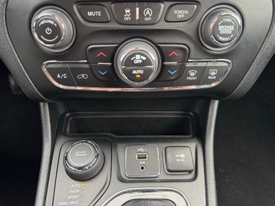 2023 Jeep Cherokee Altitude