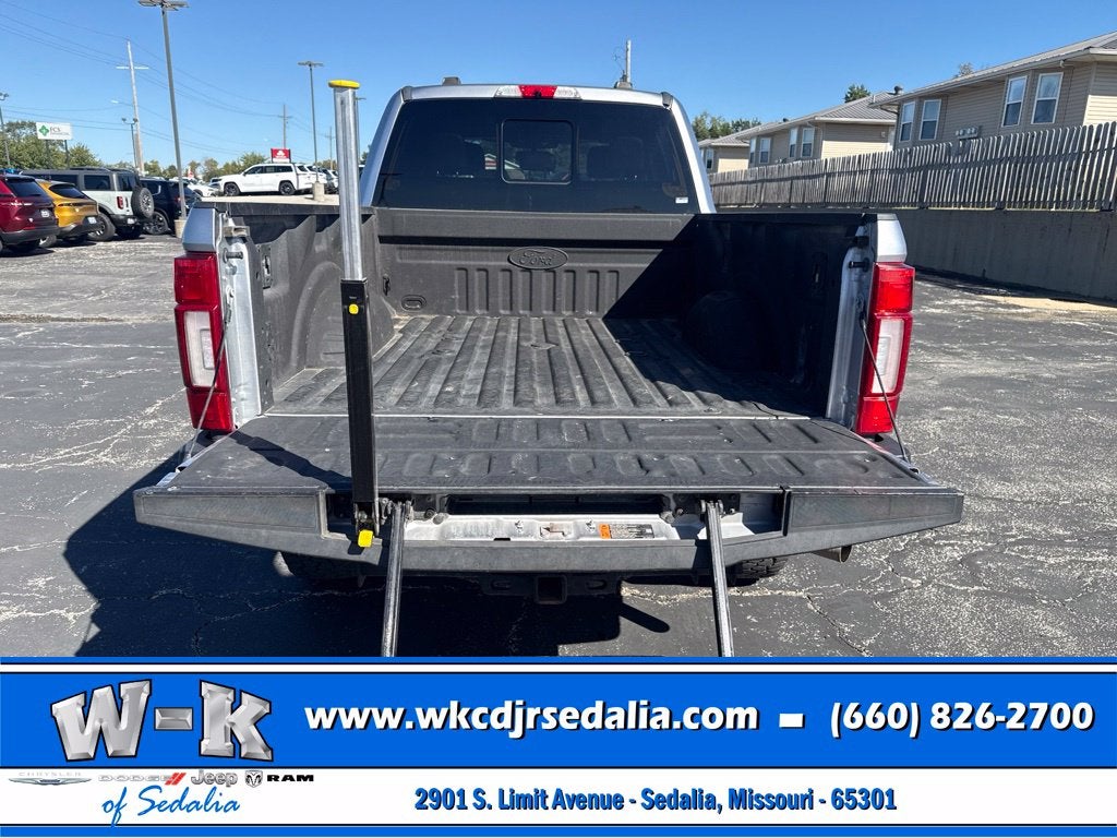 2022 Ford F-350SD Lariat