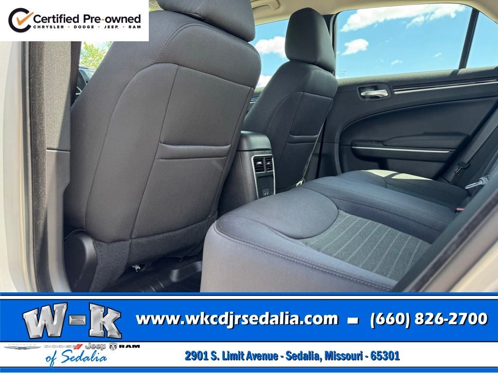 2023 Chrysler 300 Touring