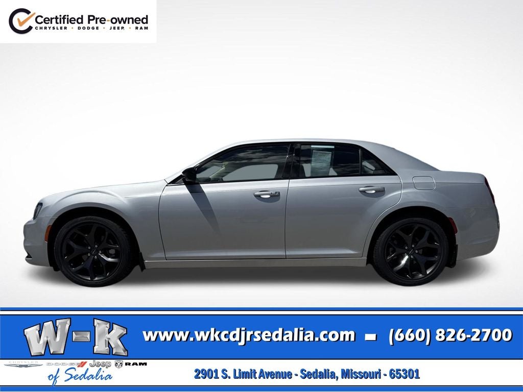2023 Chrysler 300 Touring