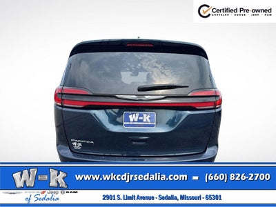 2023 Chrysler Pacifica Touring L