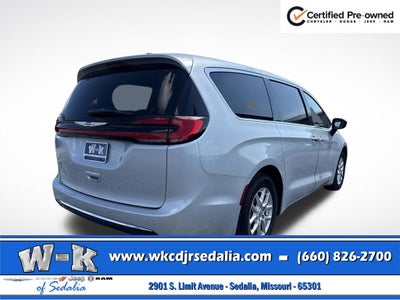 2024 Chrysler Pacifica Touring L