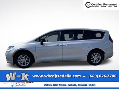 2024 Chrysler Pacifica Touring L