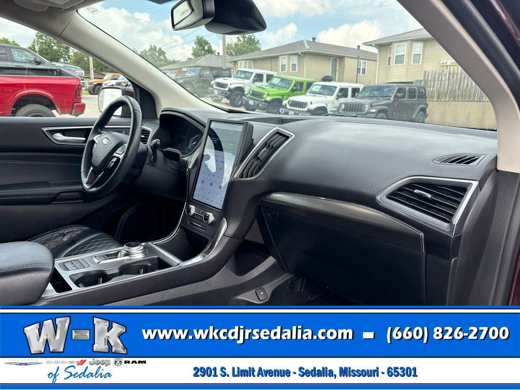 2024 Ford Edge Titanium