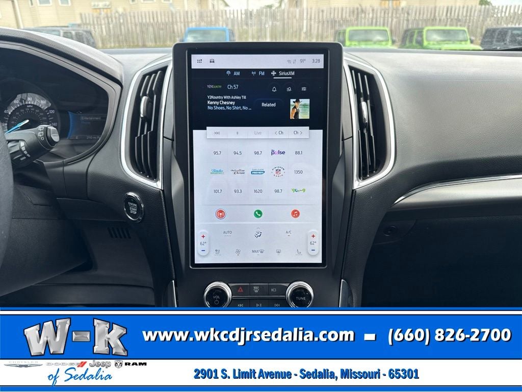 2024 Ford Edge Titanium