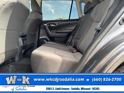 2020 Toyota RAV4 XLE