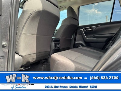 2020 Toyota RAV4 XLE