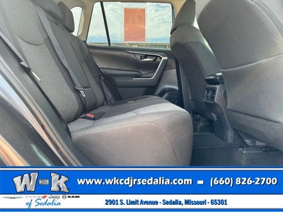 2020 Toyota RAV4 XLE