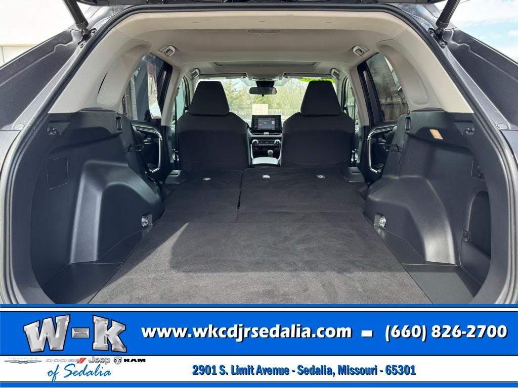 2020 Toyota RAV4 XLE