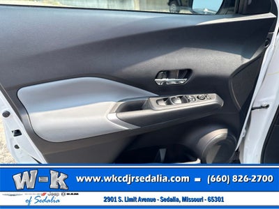 2024 Nissan Kicks SR