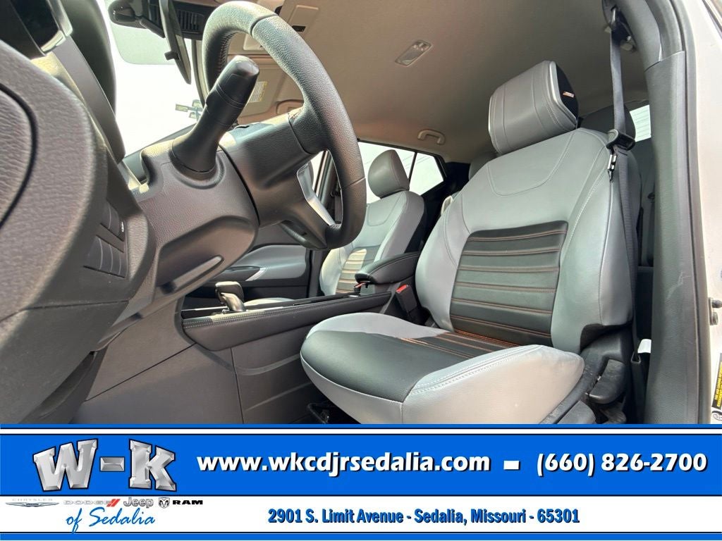 2024 Nissan Kicks SR