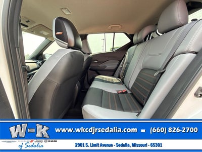 2024 Nissan Kicks SR