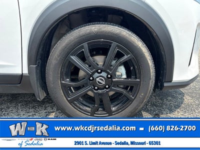 2024 Nissan Kicks SR