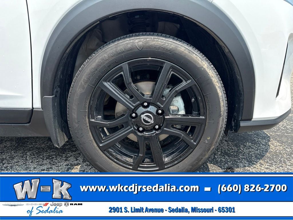 2024 Nissan Kicks SR