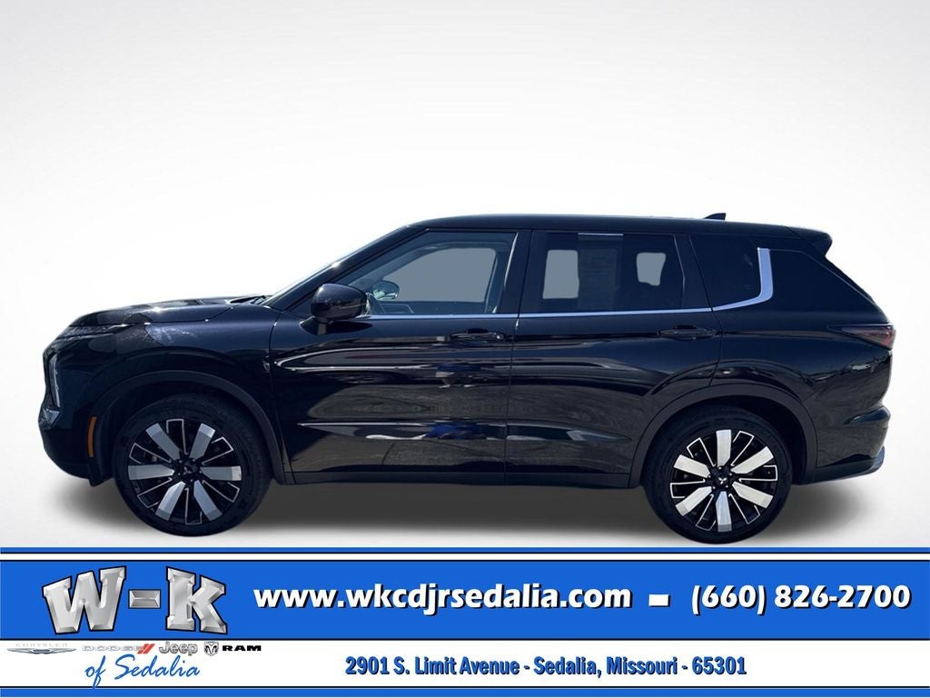 2025 Mitsubishi Outlander SE