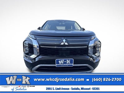 2025 Mitsubishi Outlander SE