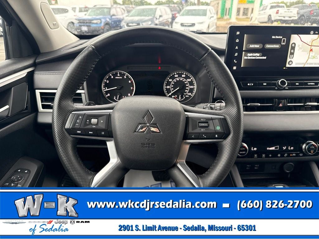 2025 Mitsubishi Outlander SE