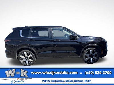 2025 Mitsubishi Outlander SE