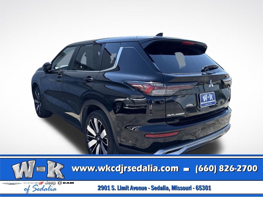 2025 Mitsubishi Outlander SE