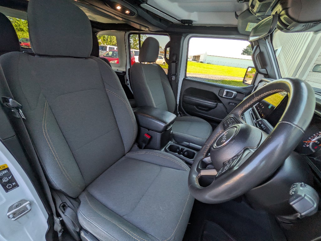 2024 Jeep Wrangler Sport