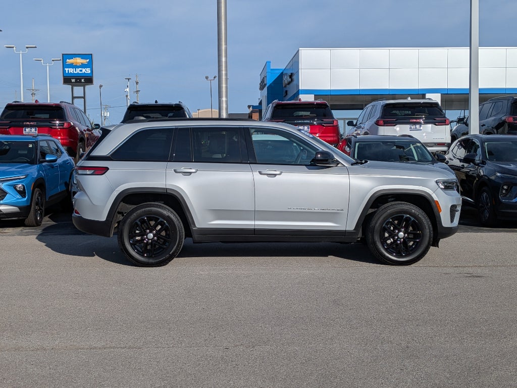 2025 Jeep Grand Cherokee Laredo X