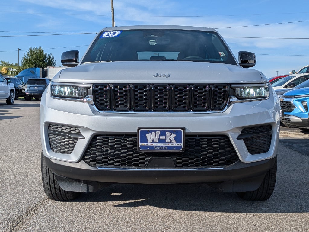 2025 Jeep Grand Cherokee Laredo X
