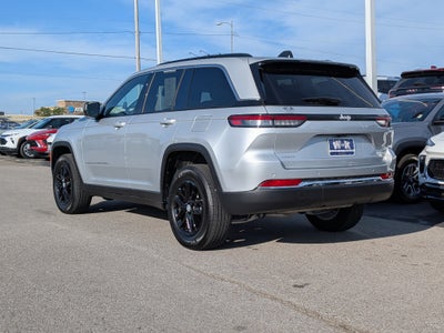 2025 Jeep Grand Cherokee Laredo X