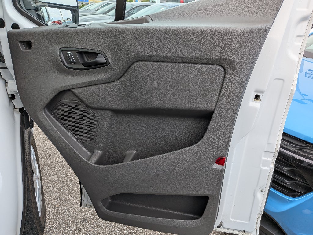 2023 Ford Transit Passenger Wagon XL