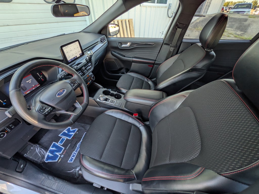 2025 Ford Escape ST-Line Select