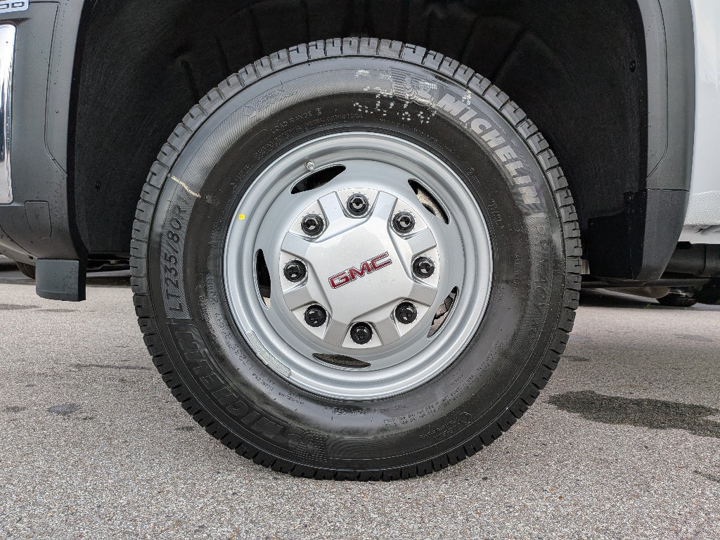 2026 GMC Sierra 3500 HD Chassis Cab Pro