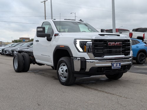 2026 GMC Sierra 3500 HD Chassis Cab Pro