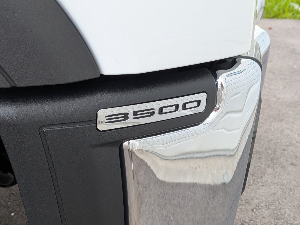 2026 GMC Sierra 3500 HD Chassis Cab Pro
