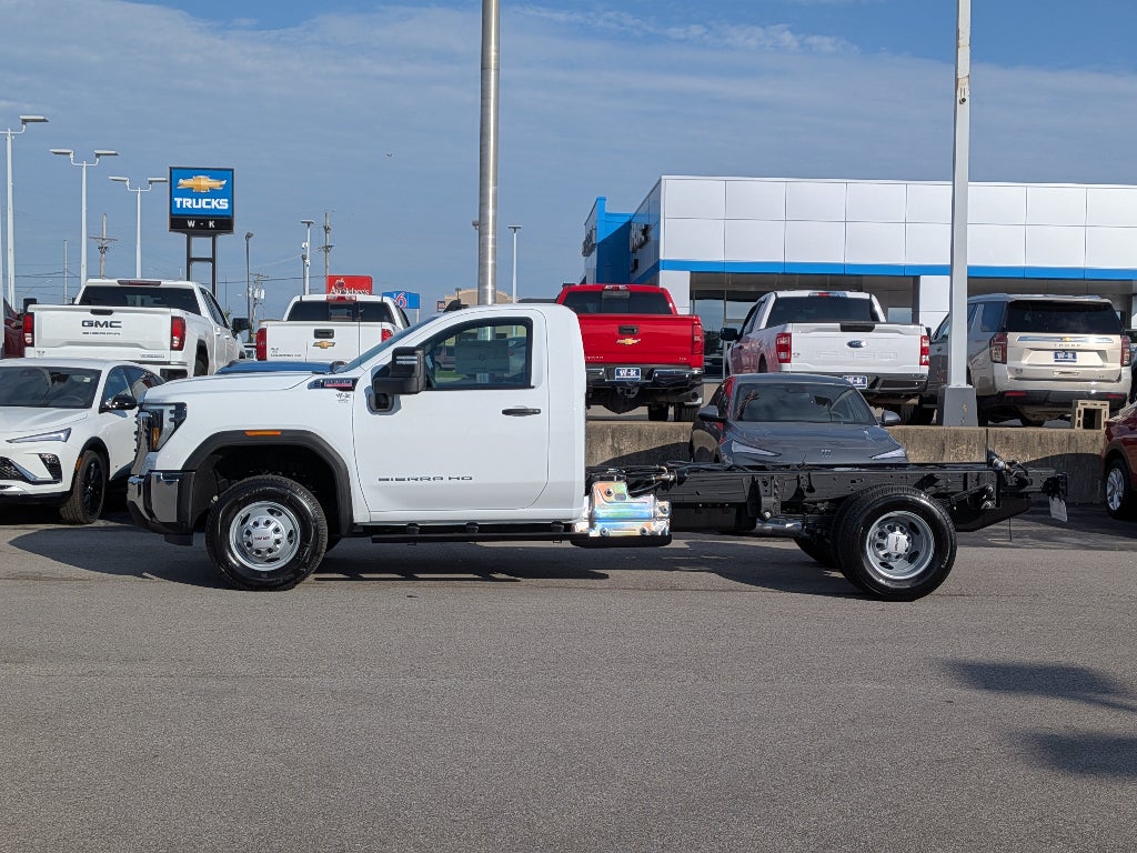 2026 GMC Sierra 3500 HD Chassis Cab Pro