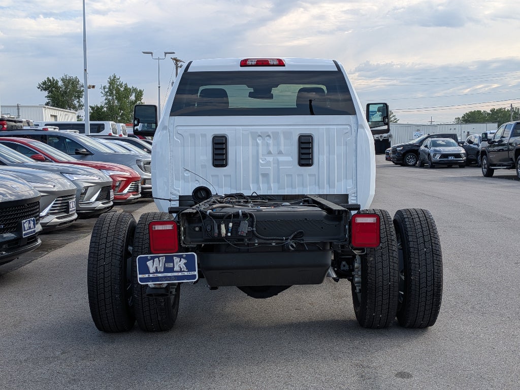 2026 GMC Sierra 3500 HD Chassis Cab SLE