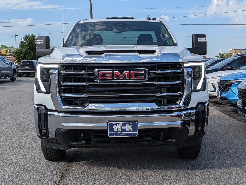 2026 GMC Sierra 3500 HD Chassis Cab SLE