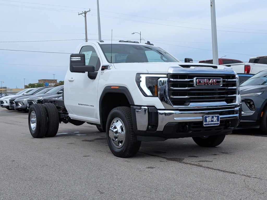 2026 GMC Sierra 3500 HD Chassis Cab SLE