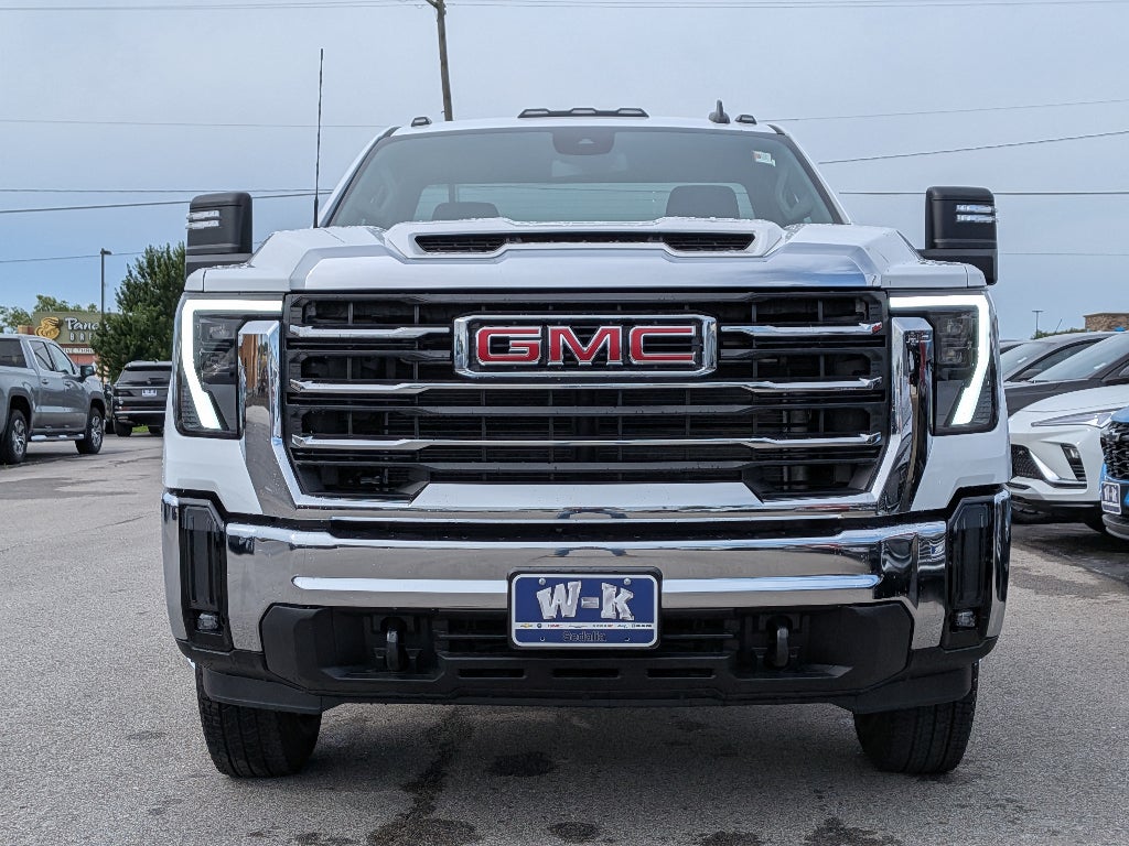 2026 GMC Sierra 3500 HD Chassis Cab SLE