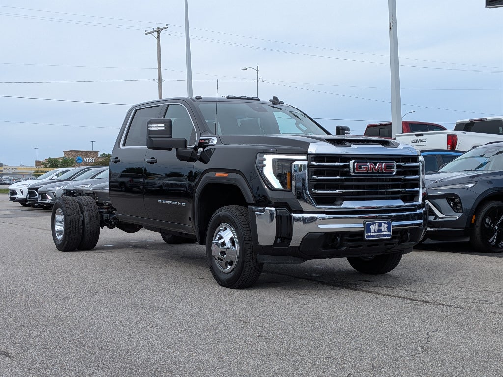 2026 GMC Sierra 3500 HD Chassis Cab SLE