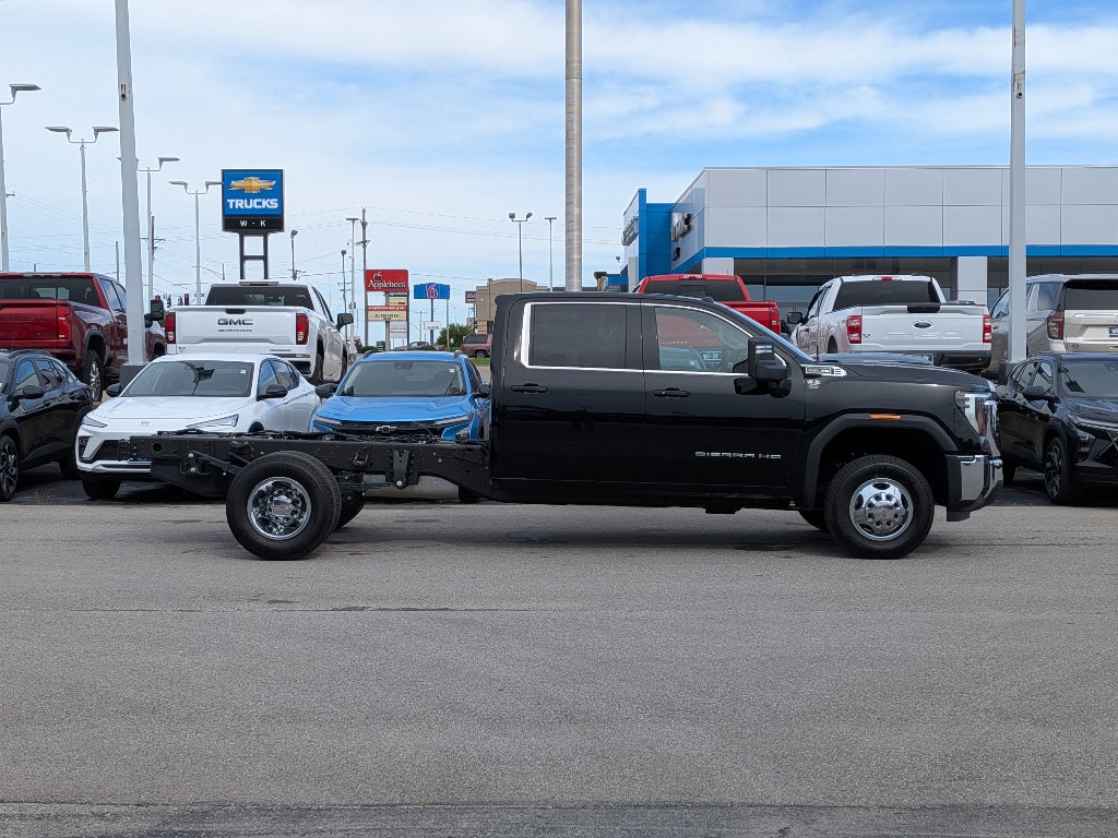 2026 GMC Sierra 3500 HD Chassis Cab SLE