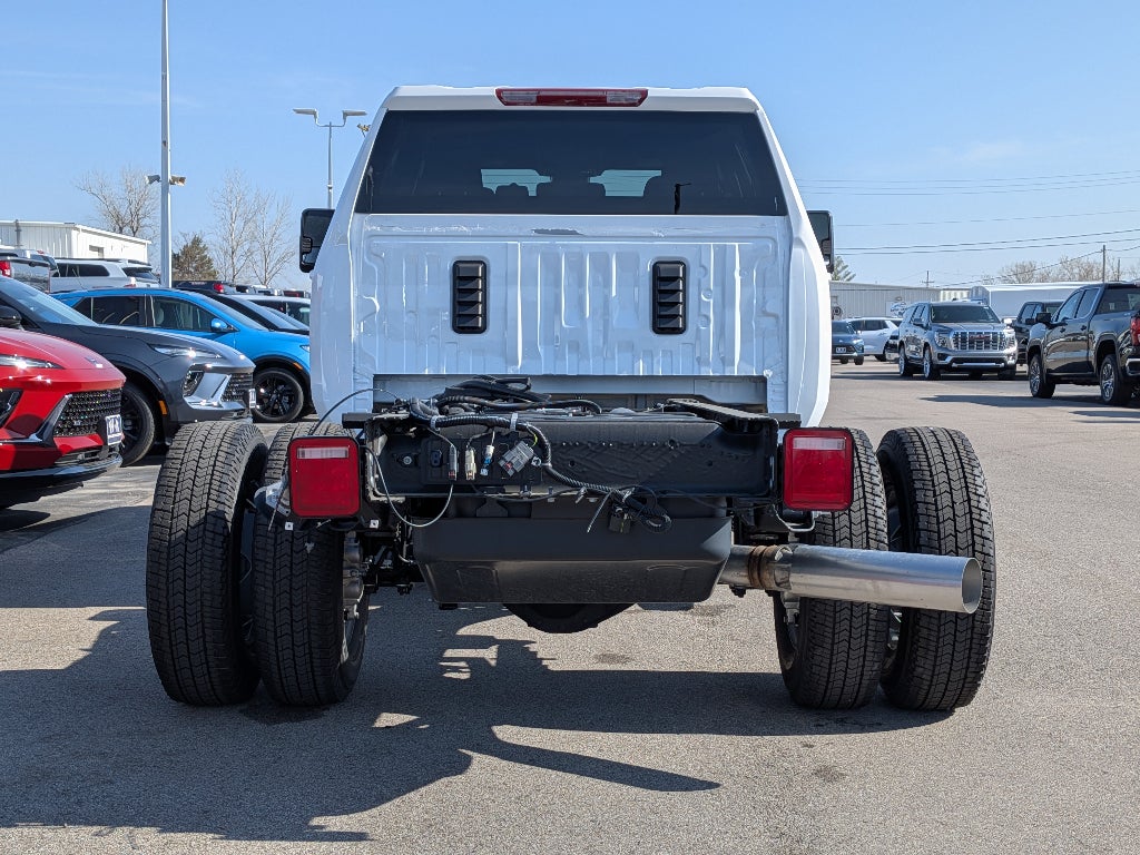 2026 GMC Sierra 3500 HD Chassis Cab SLE