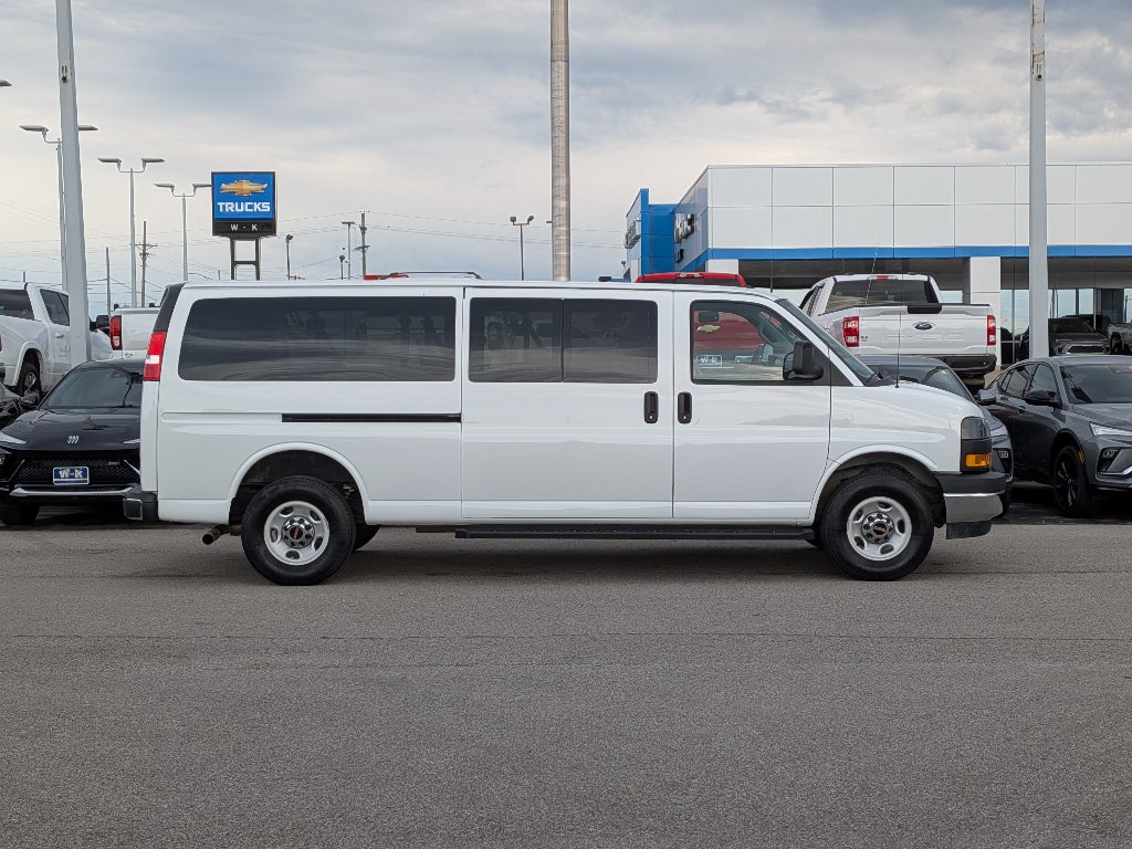 Used 2023 GMC Savana Passenger LT with VIN 1GJZ7PFP7P1181479 for sale in Kansas City