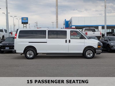 2023 GMC Savana Passenger 3500 LT