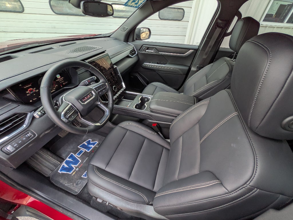 2024 GMC Acadia Elevation