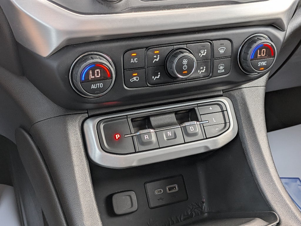 2021 GMC Acadia SLE