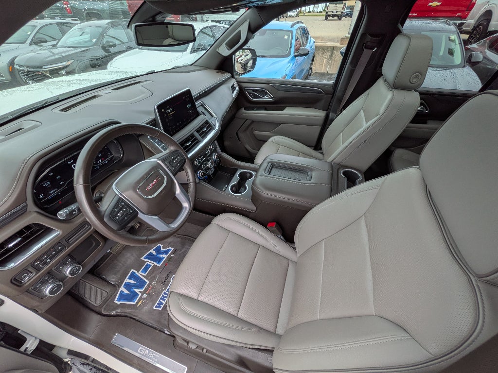 2022 GMC Yukon SLT