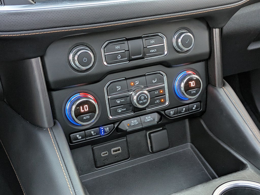 2021 GMC Yukon XL AT4