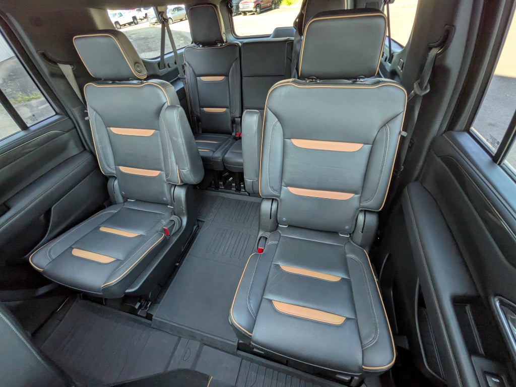2021 GMC Yukon XL AT4