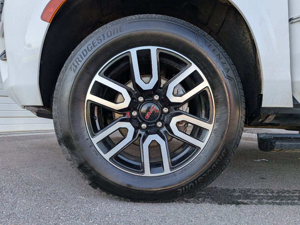 2021 GMC Yukon XL AT4