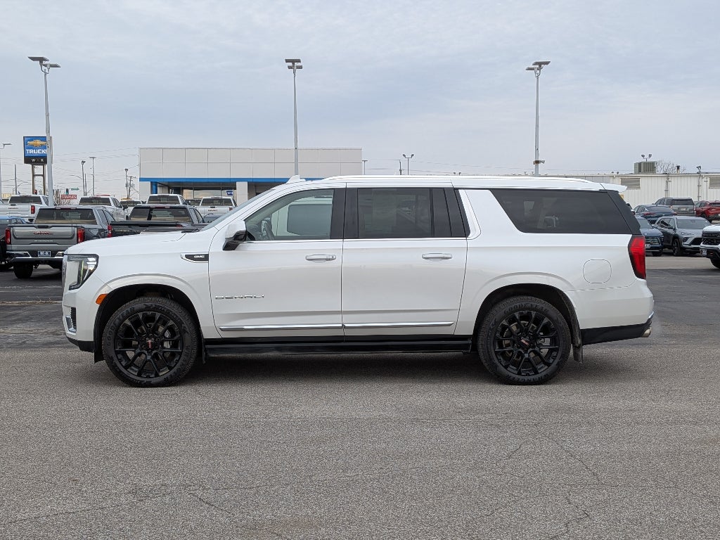 2023 GMC Yukon XL Denali