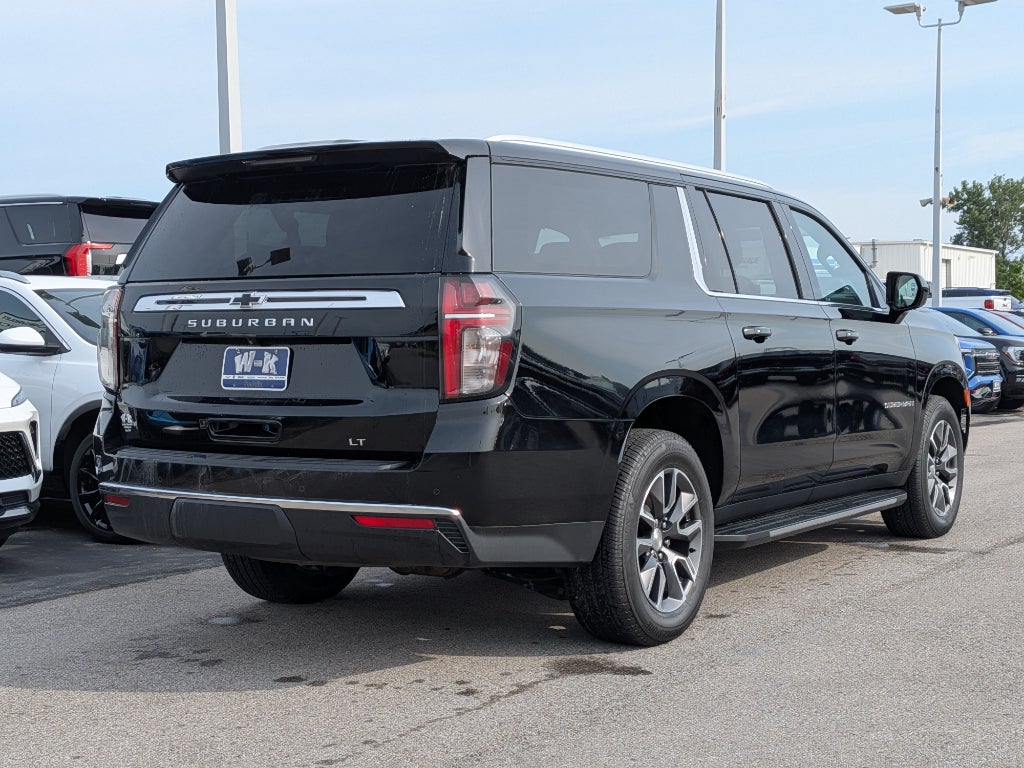2021 Chevrolet Suburban LT